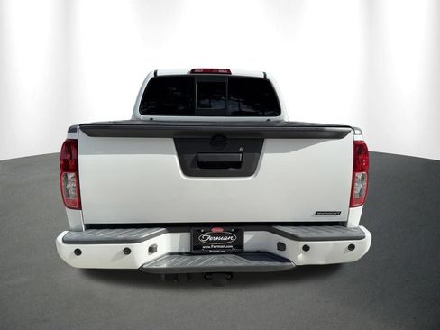 Used 2021 Nissan Frontier SV w/ Midnight Edition Floor Mats RWD image 14
