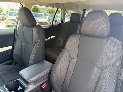Used 2025 Subaru Outback Premium AWD/4WD image 14