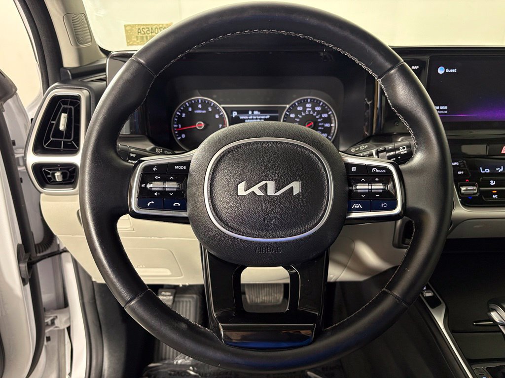 Used 2022 Kia Sorento S w/ Panoramic Sunroof Package FWD image 19