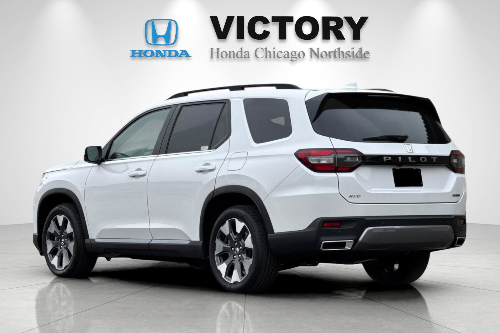New 2026 Honda Pilot Touring image 3