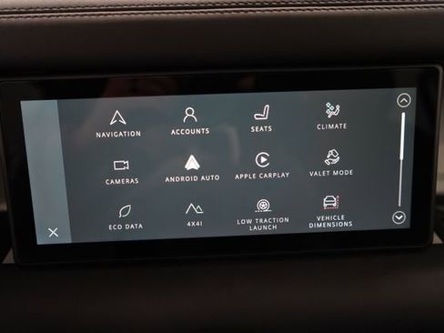 Used 2024 Land Rover Defender 110 S image 17