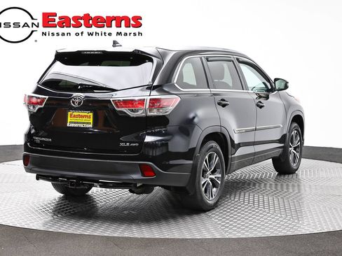 Used 2016 Toyota Highlander XLE AWD/4WD image 5