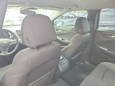 Used 2022 Chevrolet Malibu LS FWD image 12