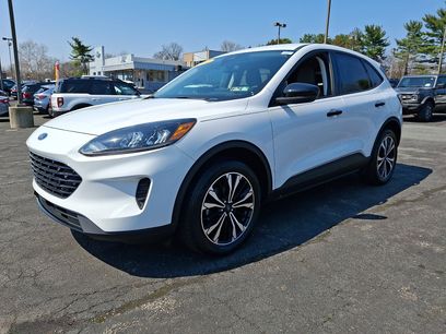 Used 2022 Ford Escape SE w/ SE Sport Appearance Package