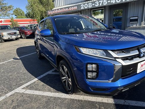 Used 2020 Mitsubishi Outlander Sport SE AWD/4WD image 14