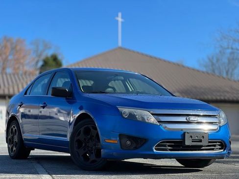 Used 2011 Ford Fusion SE image 3