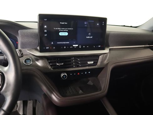 Used 2025 Ford Explorer Platinum w/ Ultimate Package image 5