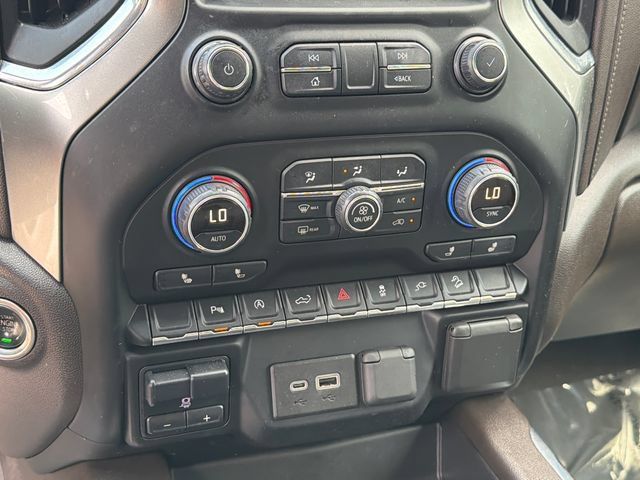 Used 2020 Chevrolet Silverado 1500 LT Trail Boss AWD/4WD image 32