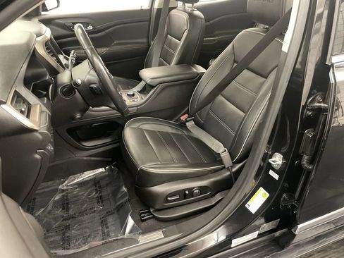 Used 2021 GMC Acadia Denali w/ GMC Pro Grade Package AWD/4WD image 14