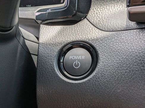 Used 2025 Toyota Camry SE FWD image 28