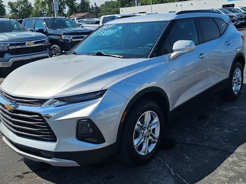 Used 2020 Chevrolet Blazer LT FWD image 3