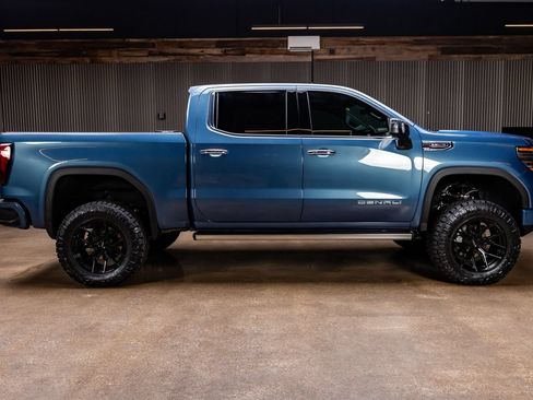 Used 2026 GMC Sierra 1500 Denali w/ Denali Reserve Package AWD/4WD image 11