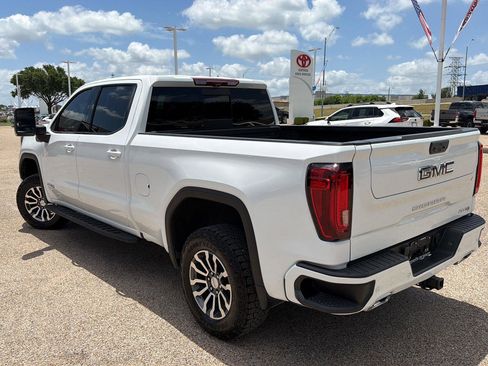 Used 2023 GMC Sierra 1500 AT4 w/ Technology Package AWD/4WD image 5