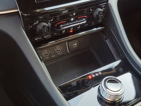 New 2025 Jeep Grand Cherokee L Altitude image 13