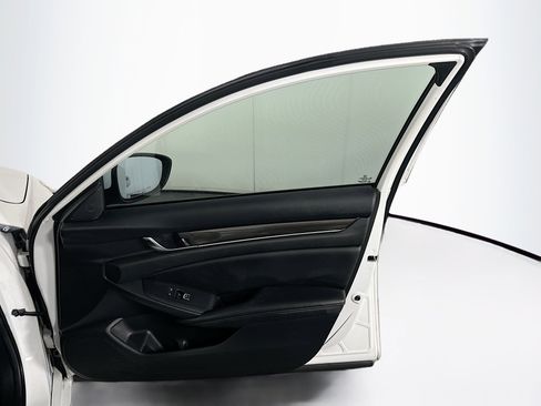 Used 2019 Honda Accord Sport image 29