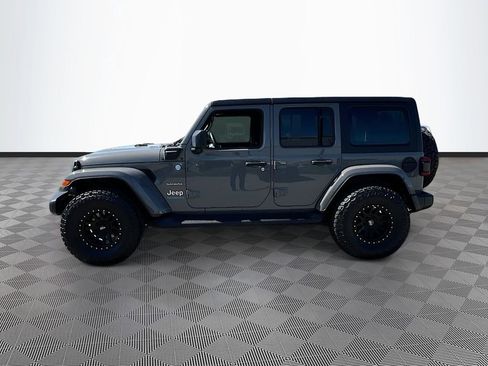 Used 2023 Jeep Wrangler Unlimited Sahara AWD/4WD image 4