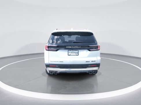 Used 2024 GMC Acadia Denali w/ Super Cruise Package image 7