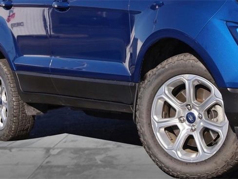 Used 2018 Ford EcoSport SE image 3