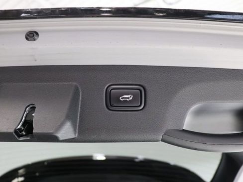 Used 2024 Kia Sportage SX image 38