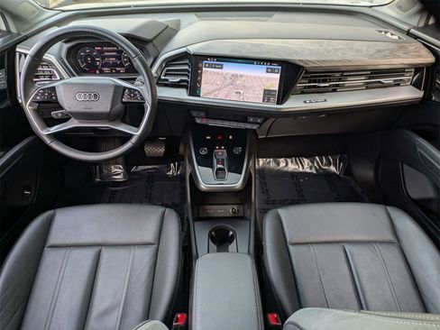 Used 2023 Audi Q4 e-tron Premium Plus w/ Premium Plus image 6