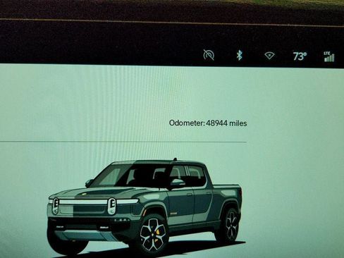 Used 2023 Rivian R1T Adventure AWD/4WD image 16
