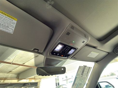 New 2026 Volkswagen Atlas SE image 21