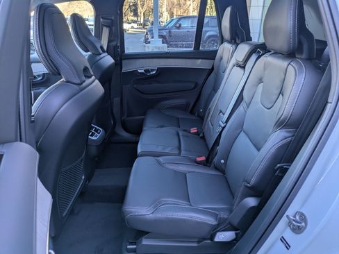 New 2026 Volvo XC90 B6 Ultra w/ Protection Package AWD/4WD image 16