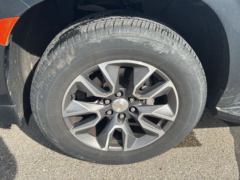 Used 2021 Chevrolet Tahoe LT w/ Rear Media and Nav Package AWD/4WD image 9