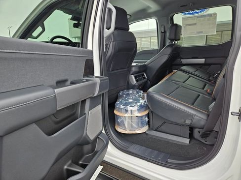 New 2026 Ford F550 4x4 Crew Cab Super Duty image 14