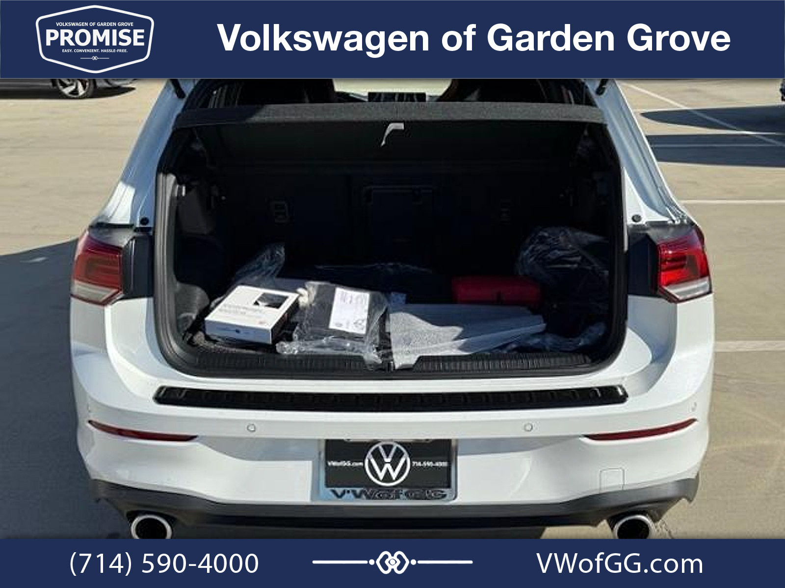 New 2026 Volkswagen GTI SE FWD image 9
