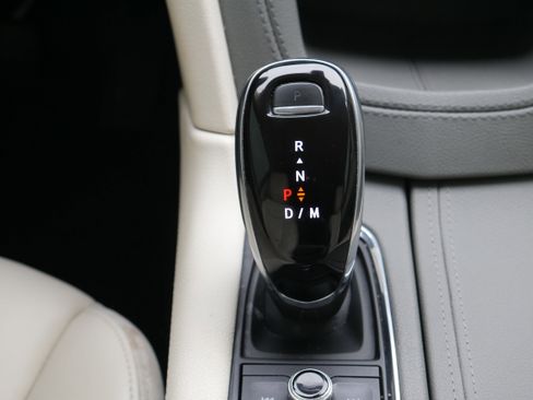 Certified 2022 Cadillac XT6 Premium Luxury w/ Technology Package image 22