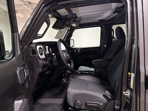 New 2026 Jeep Gladiator Mojave AWD/4WD image 19