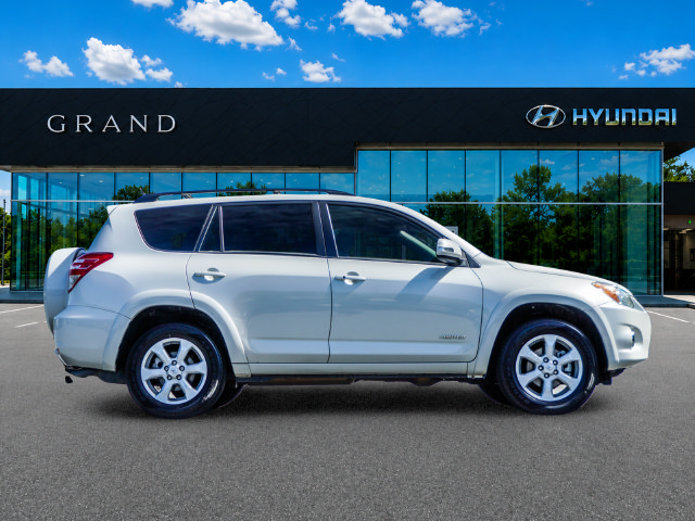 Used 2011 Toyota RAV4 Limited w/ Limited Extra Value Pkg FWD image 6