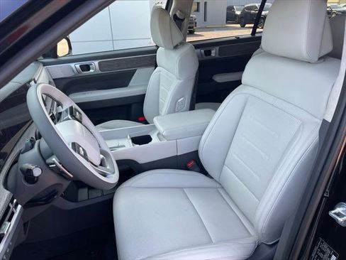 Used 2025 Hyundai Santa Fe Calligraphy image 12