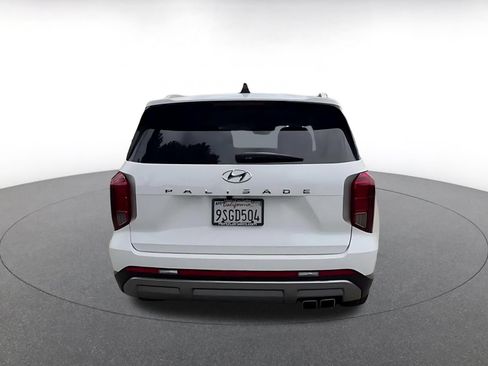 Used 2025 Hyundai Palisade SEL FWD image 10