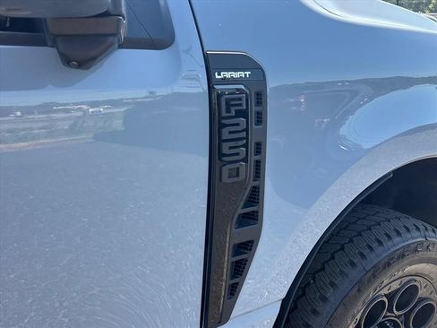 Used 2024 Ford F250 Lariat w/ Black Appearance Package AWD/4WD image 11