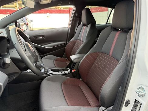 Used 2025 Toyota Corolla SE image 25