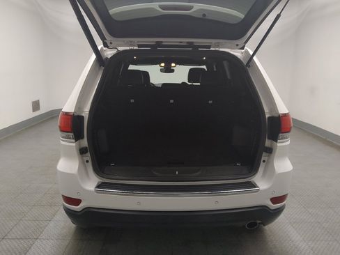 Used 2021 Jeep Grand Cherokee Limited image 29
