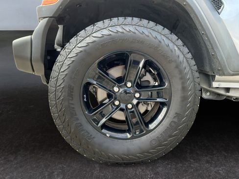 Used 2021 Jeep Wrangler Unlimited Sport AWD/4WD image 9