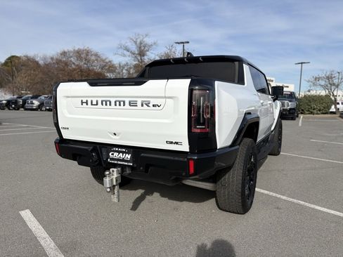 Used 2025 GMC Hummer EV 2X image 8