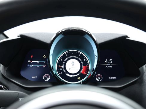 Used 2020 Aston Martin V8 Vantage Coupe RWD image 30