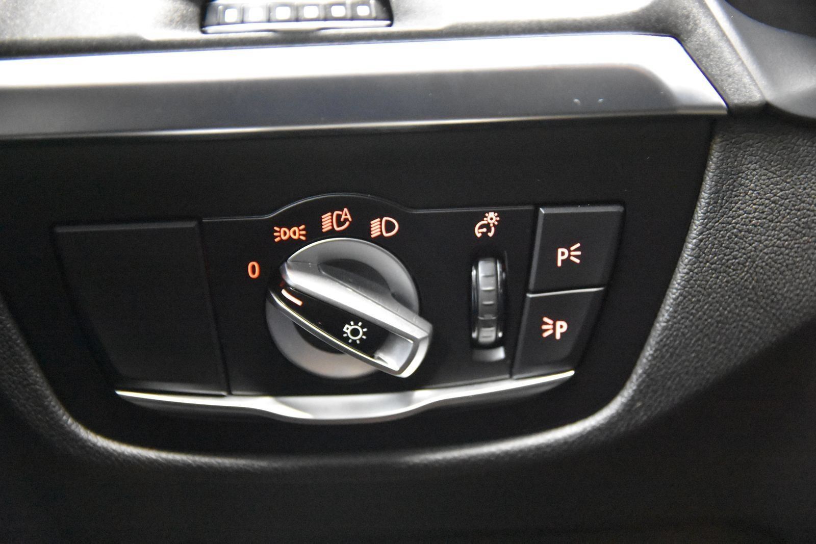 Used 2024 BMW X3 sDrive30i RWD image 21