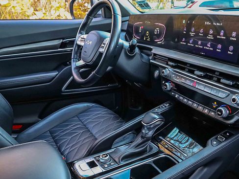 Used 2023 Kia Telluride EX X-Line image 28