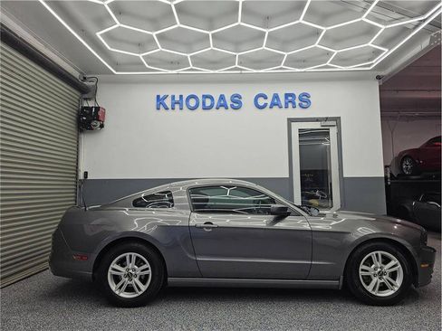Used 2014 Ford Mustang Coupe w/ Equipment Group 102A RWD image 5