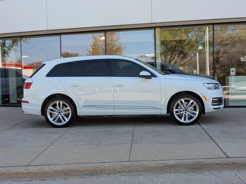 Used 2017 Audi Q7 3.0T Prestige image 8