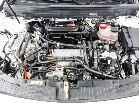 Used 2023 Mercedes-Benz EQB 300 4MATIC image 27