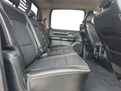 Used 2019 RAM 1500 Laramie AWD/4WD image 18