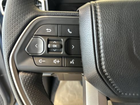 New 2026 Toyota 4Runner SR5 AWD/4WD image 20