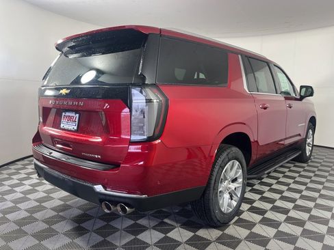 New 2025 Chevrolet Suburban Premier image 8