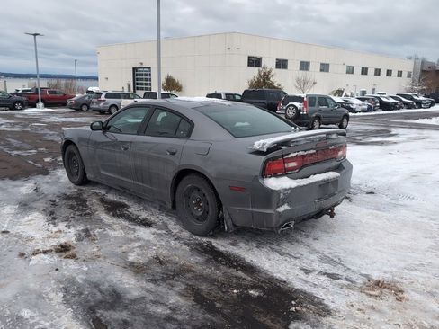 Used 2011 Dodge Charger SE w/ Connectivity Group image 3